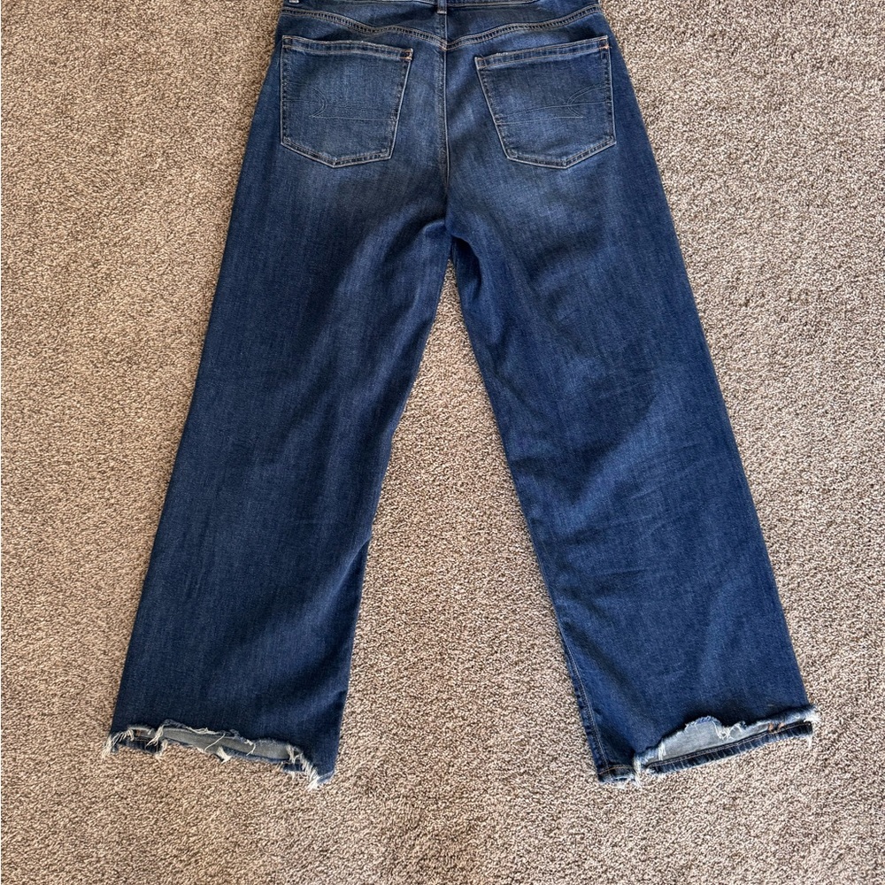 Women’s American Eagle Low-rise baggy jeans US size 8